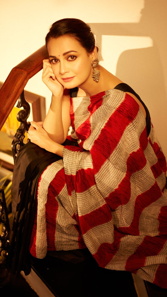 Unrule Saree - Black Red