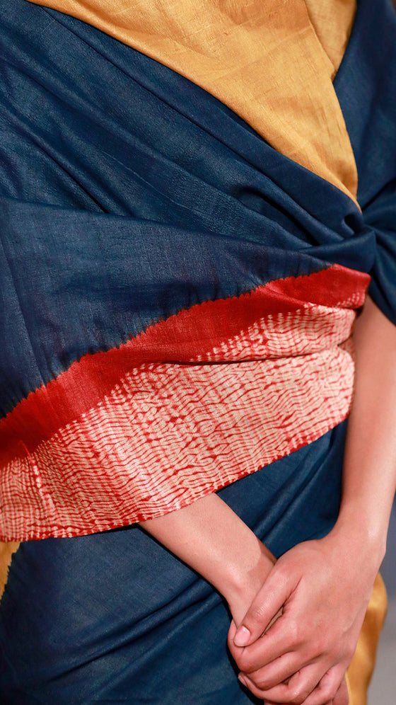 Along Side Saree - Indigo