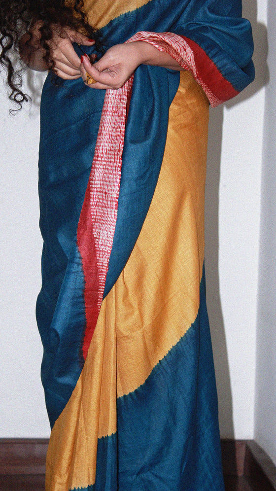 Along Side Saree - Indigo