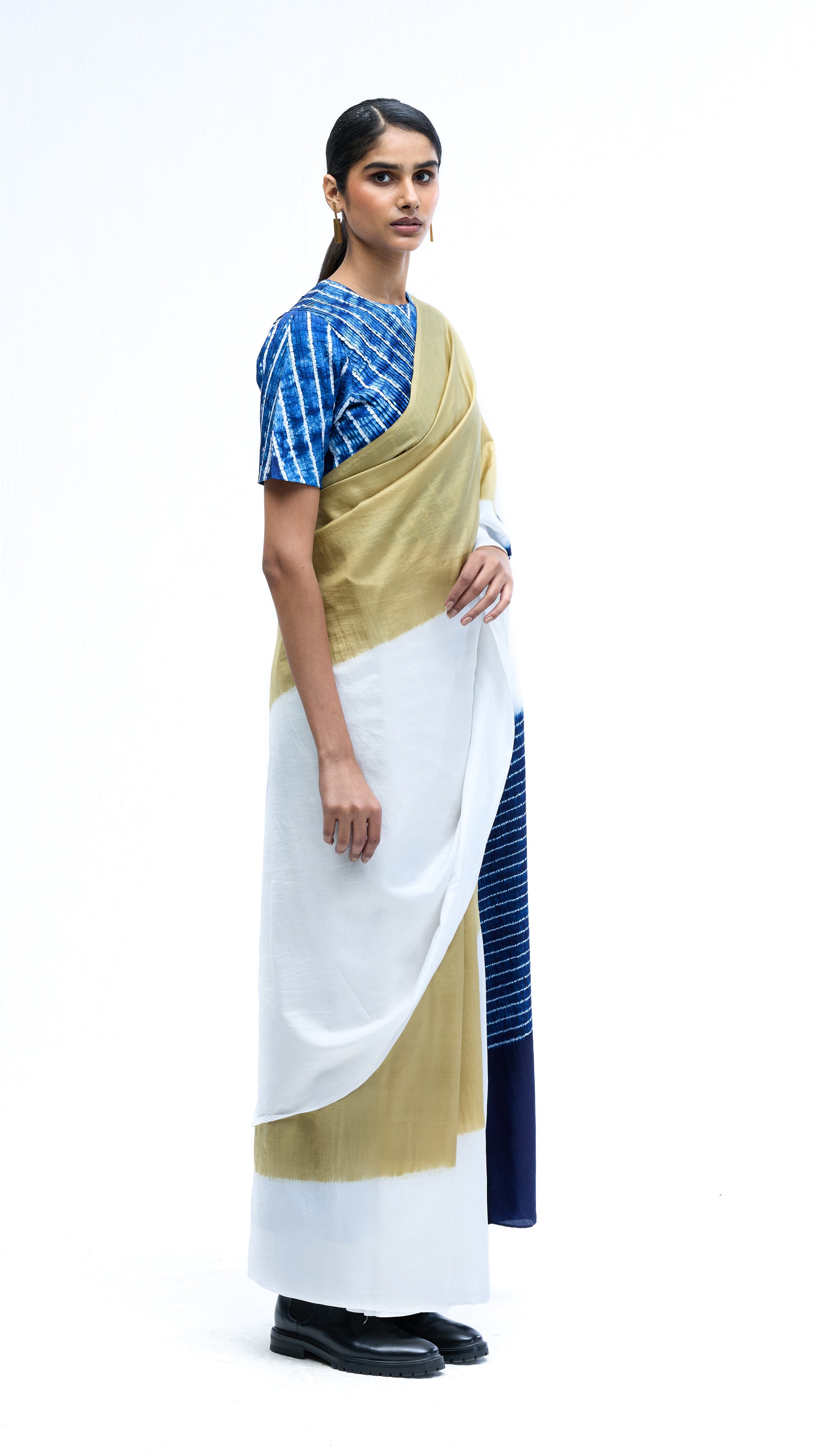 Crossing Over Saree - Indigo – Studio Medium