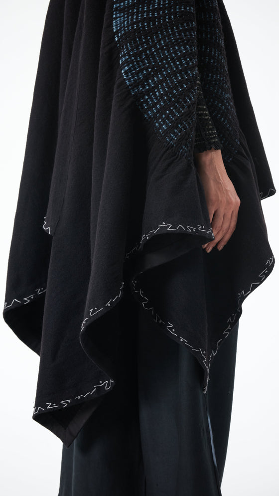 Knitter's Cape - Black